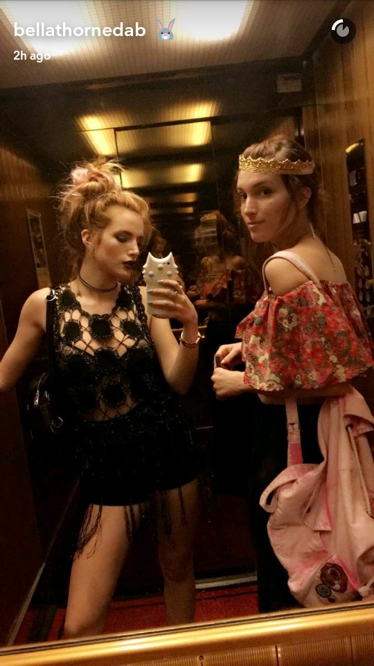 curiousagb's tweet photo. My #TeenChoice for #ChoiceStyleFemale is @bellathorne <3 https://t.co/O2RmIi2IFT