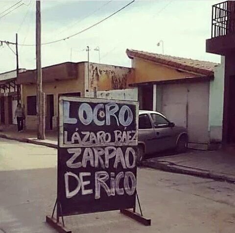 mpaolaramirez's tweet photo. Que buen cartel! Lástima que no pusieron dirección sino me llagaba 😂😂😂 #HumorTucumano en el #Bicentenario https://t.co/gXC1HRTBjL