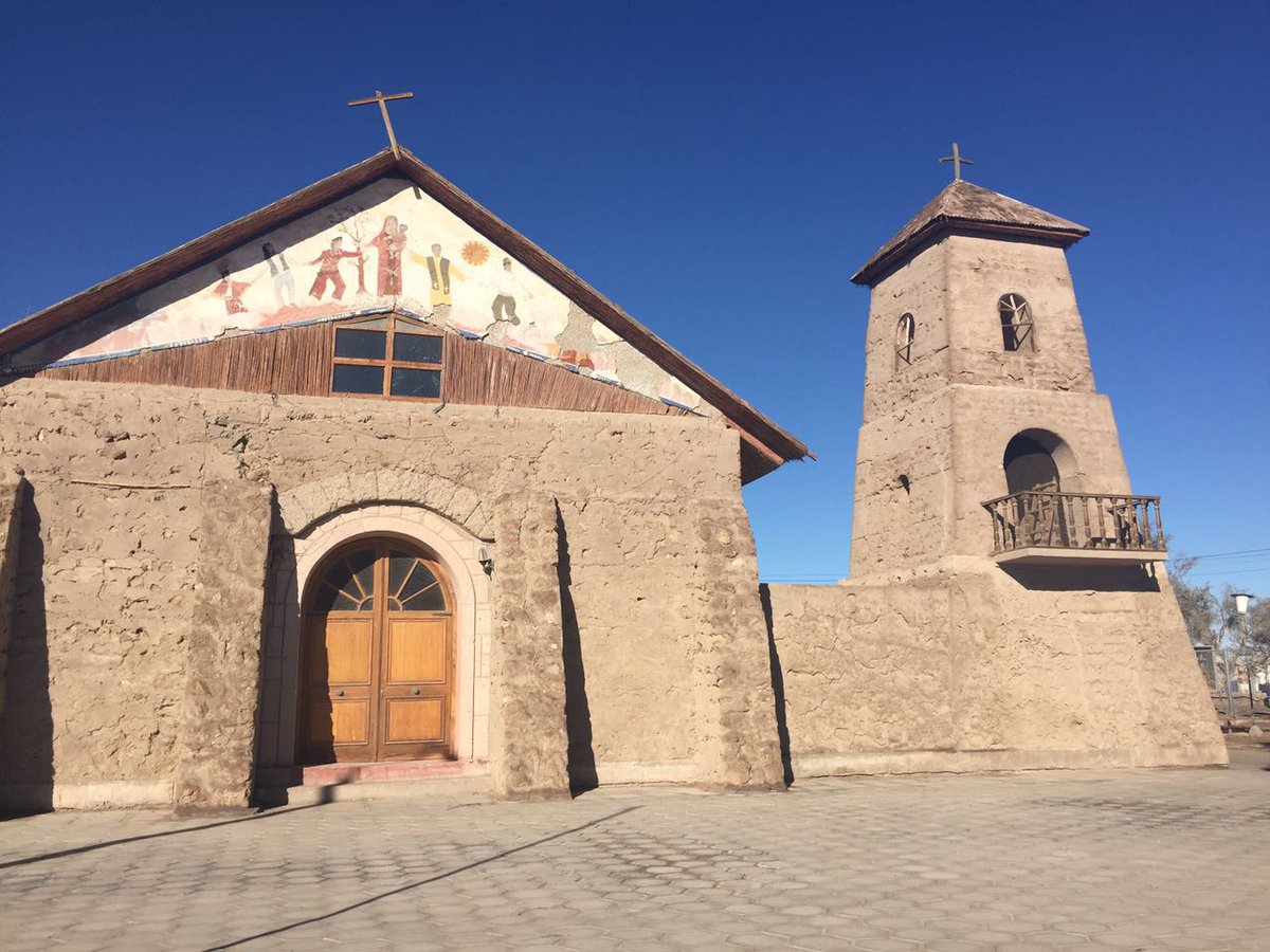 culturas_cl's tweet photo. Ministro @ErnestoOttoneR  recorre santuario antiguo de La Tirana en los preparativos de la fiesta. https://t.co/uACPMhdjRx