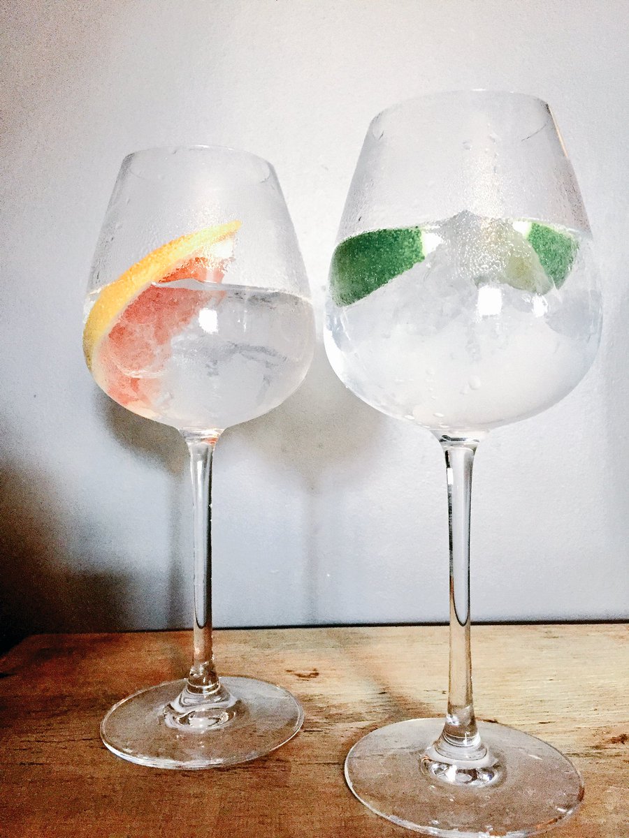 theginguide's tweet photo. Tonight's Tasting: @StGeorgeSpirits Terroir and @DaMhile Seaweed Gin. 2 delicious choices! https://t.co/QahvrM8HHv