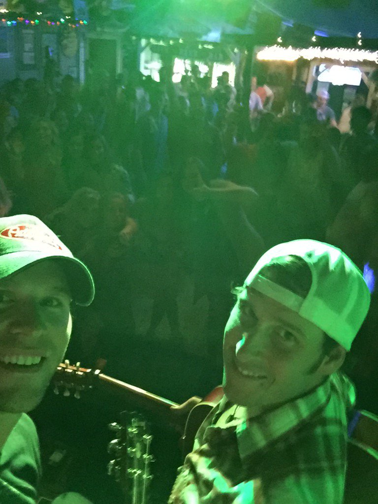 Round 2 TONIGHT at 9p with <a href="/TravisGibson02/">Travis Gibson Music</a> !
#HonkyTonkin