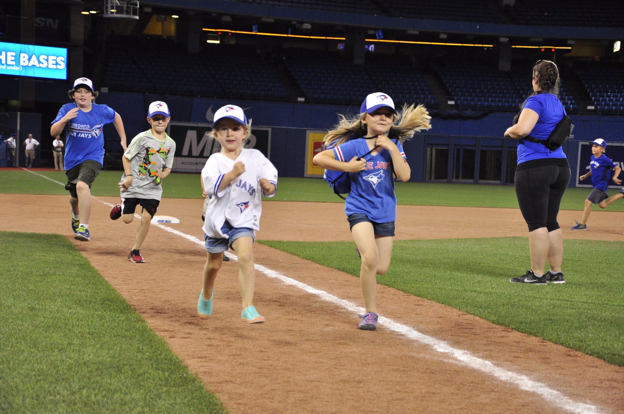 Toronto Blue Jays on X: Tomorrow is our last Jr. Jays Sunday of the month!  Don't miss out on all the fun pre-game outdoor activities and post-game  running the bases. We've still