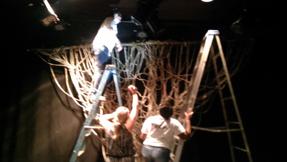 PCTFNYC's tweet image. Our Tech crews turn over each space within 10 minutes between shows. They are irreplaceable. #pctfnyc #pctf2016