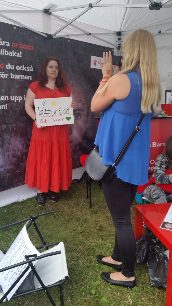 MalmCecilia's tweet photo. Vi vill ha våra orädda politiker tillbaka. Just nu på #pal16 #borlänge #orädd #räddabarnen https://t.co/5GXLEHqKcp