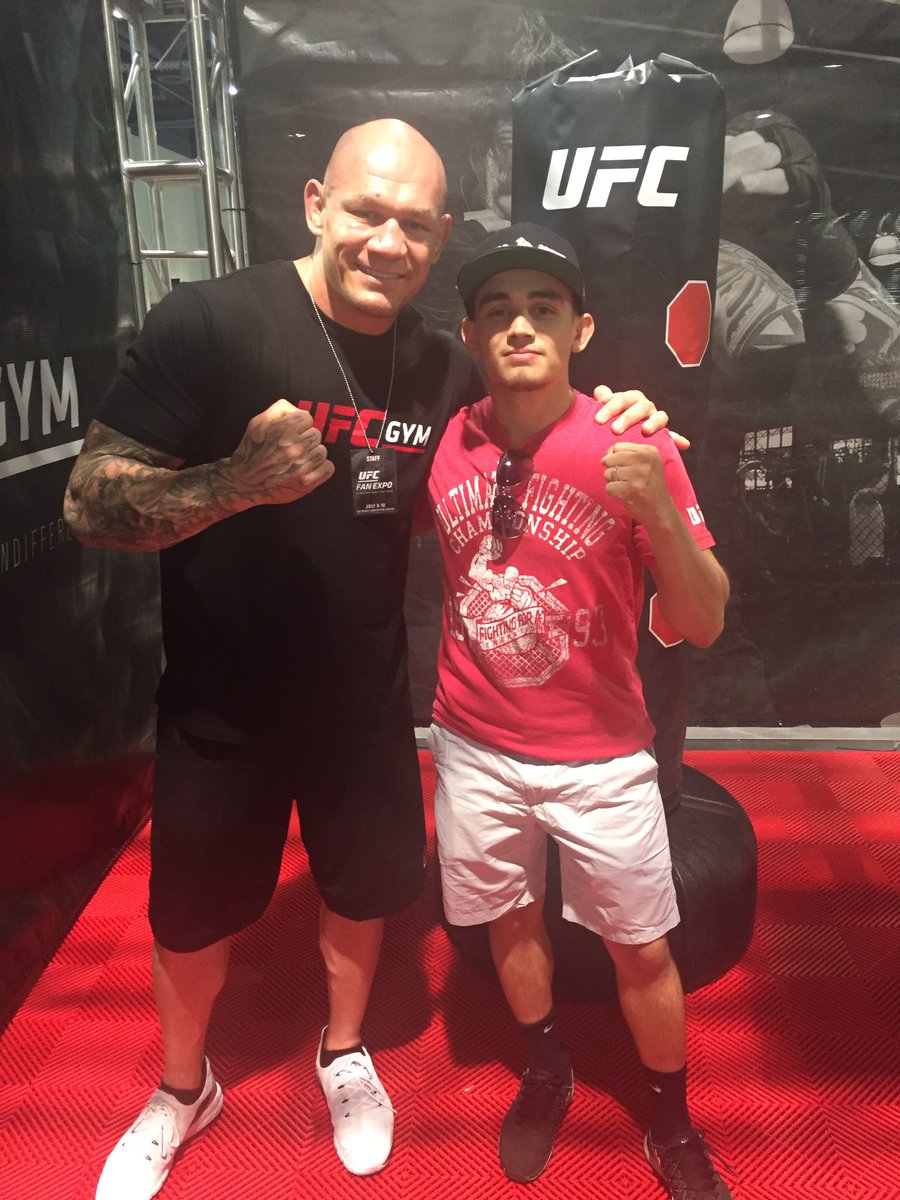 Ran into our old friend and <a href="/ufc/">UFC</a> vet <a href="/KSOSufc/">Krzysztof Soszynski</a> alongside <a href="/UFCGYM/">UFC GYM</a> coach <a href="/BabyfaceBenoit/">Ryan Benoit</a>