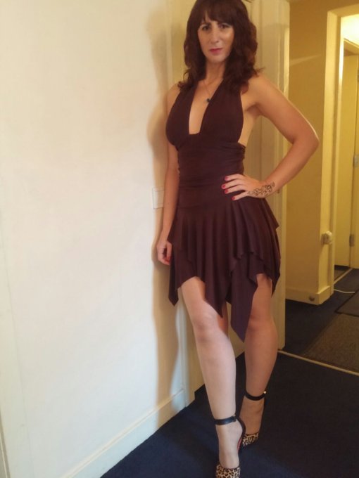 Miss Lace on her birthday nite out with fantastic friends! Xxx https://t.co/ycRyK3dCHY