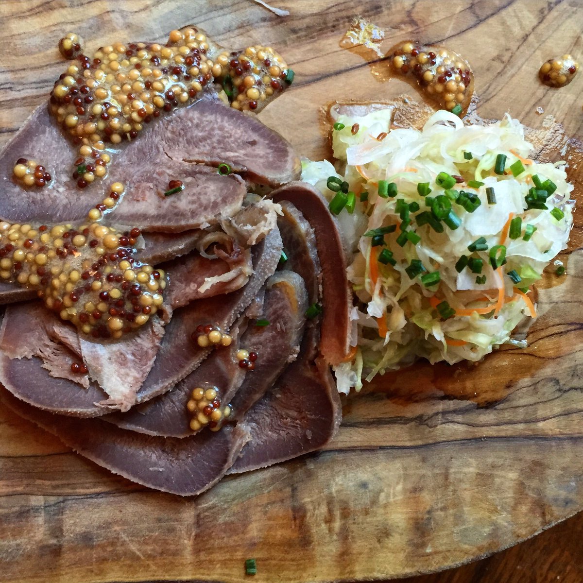 9 Bean Rows tweet media