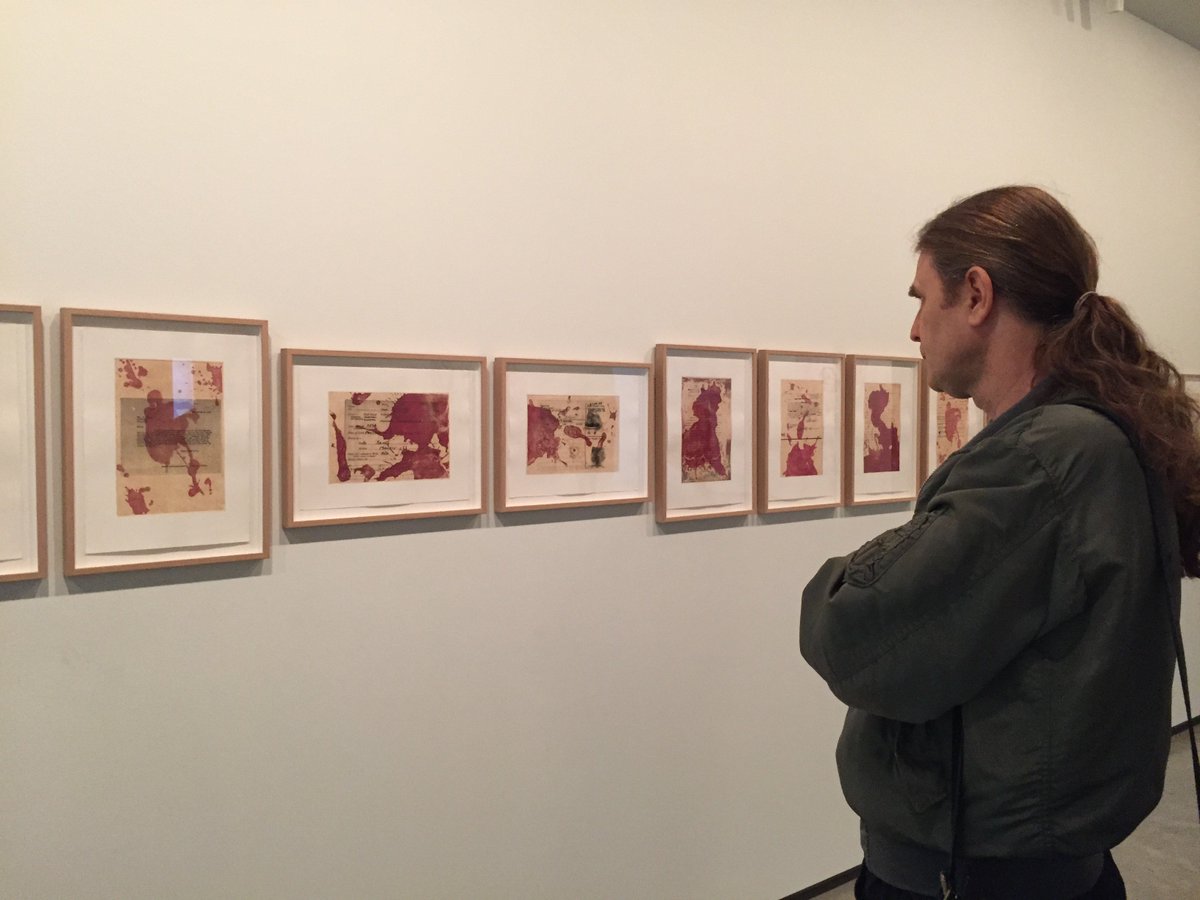 julietlandau's tweet photo. A pic of Dev perusing the art at the Museum Of Contemporary Art when we were just in Sydney! https://t.co/SEYbDy2fAh