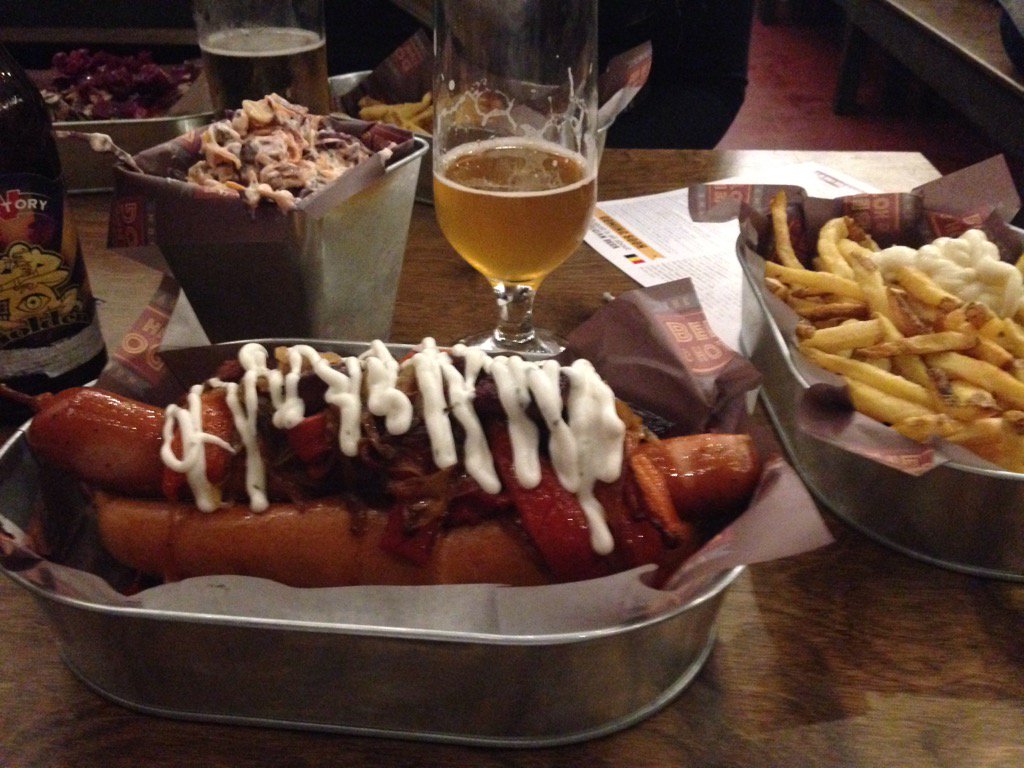 whiterockhotel's tweet photo. Ridiculously good 'dog at @Beer_Hotdogs #hastings. Beer and music to match - great addition to the area. https://t.co/YECaRNAUcb