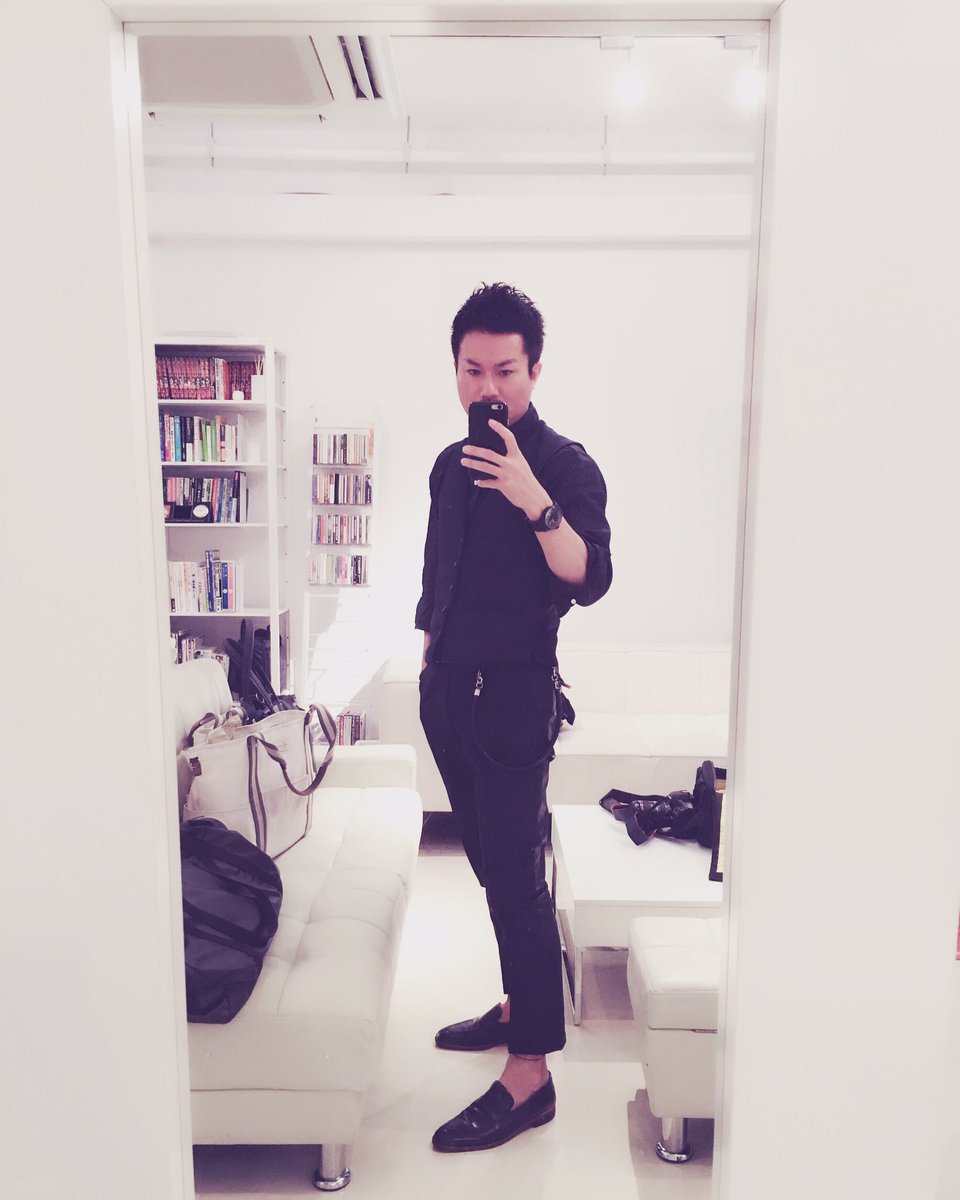 LG_ino's tweet photo. TODAY'S MY Coordinate!!
「summer dress coordinate」
#vest ▷#tomorrowland
#pants ▷#THE_EDITOR
#watch ▷#hamilton https://t.co/bT5QFwYbV3