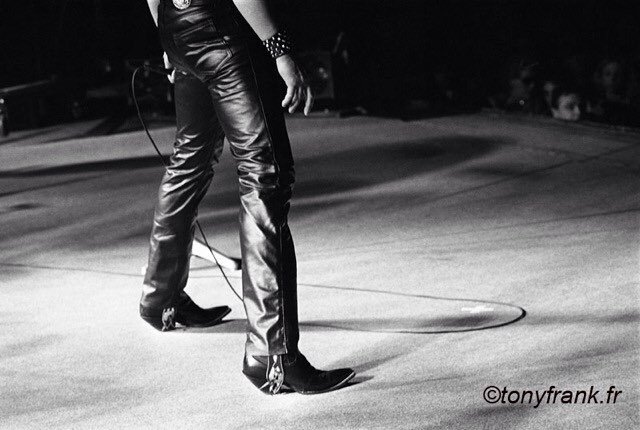 TonyFrankPhoto's tweet photo. Demain 10 Juillet, concert exceptionnel de@Johnny Hallyday a #l'Opera Garnier au profit de la lutte contre le cance… https://t.co/VrHzCvh9DO