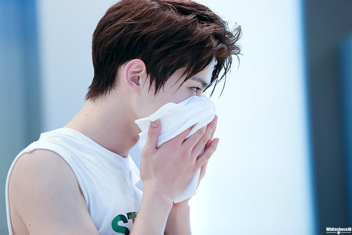 shjaka_la's tweet photo. #JAEHYUN #��현 At COEX #RookiesShow
©WhitechocJH💉 https://t.co/zHNDFXwARu