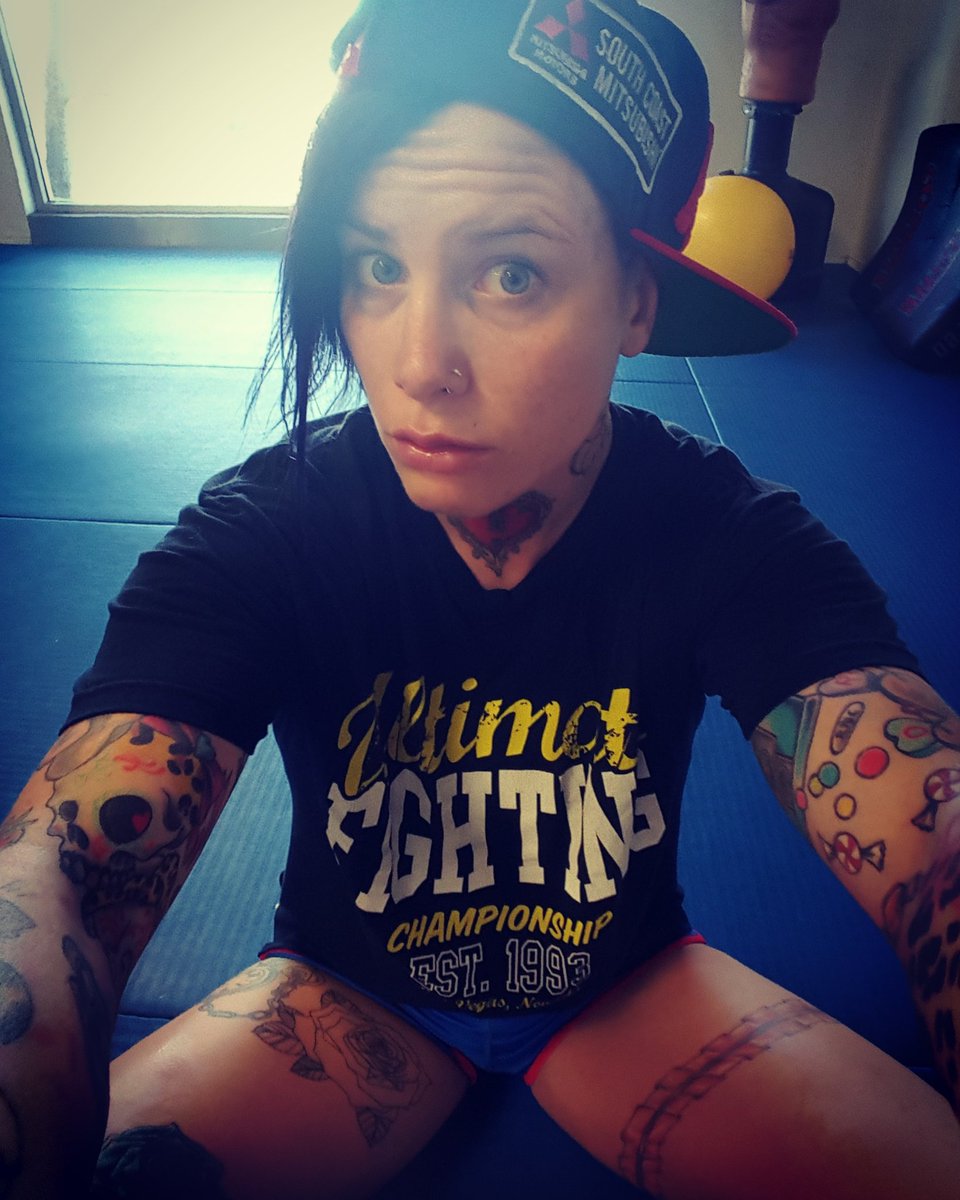 RowdyBec's tweet photo. Those post incline treadmill sprints feels💀 #tabatastyle #tabata #sprints #souleater #rowdybec #alliancemma https://t.co/Yg1BXO3qbC