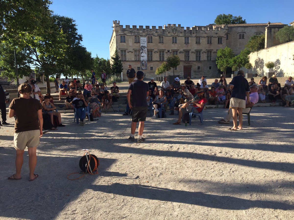 NuitDebout34's tweet photo. #Avignon > @NuitDebout84 fait le bilan des échanges &amp; évènements de 3 jours du @ForumSocCitoyen https://t.co/kERHXmd1Fv