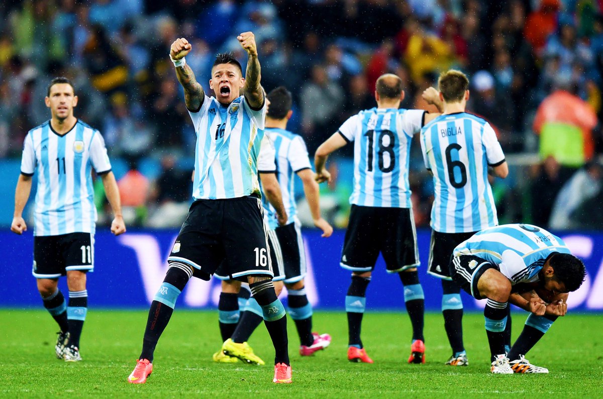 CadenaUnoRadio's tweet photo. El 9 de julio de 2014, Argentina venció a Holanda por penales y se metió en la final del Mundial de Brasil. https://t.co/1T9JquNtUl