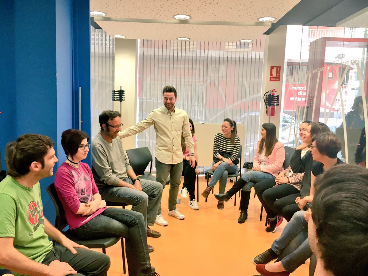 fran__san's tweet photo. Creemos en nuestros #jóvenes En la Región se destinan 1,5M€ a políticas específicas de empleo juvenil. #UnañoconPas https://t.co/gpfB9Gz6Ou