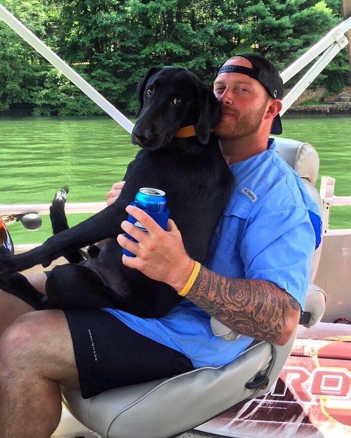 JonTLangston's tweet photo. Booze cruise with your best friend https://t.co/CliWLF8Z9C
