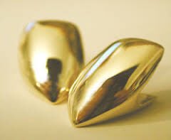 Gold fangs.
wetheplug.com