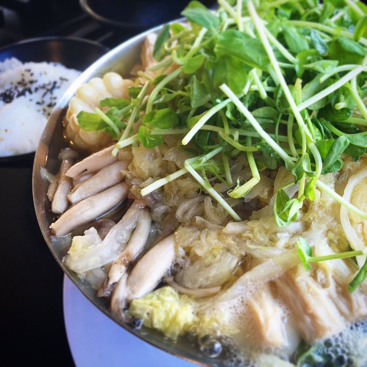 Veglish's tweet photo. Go greener and healthier #hot #pot #vegetarian #veglicious #yummy #vegout #vegla #goveg #meatless #meatfree #nomeat https://t.co/Kk81xeyrXi