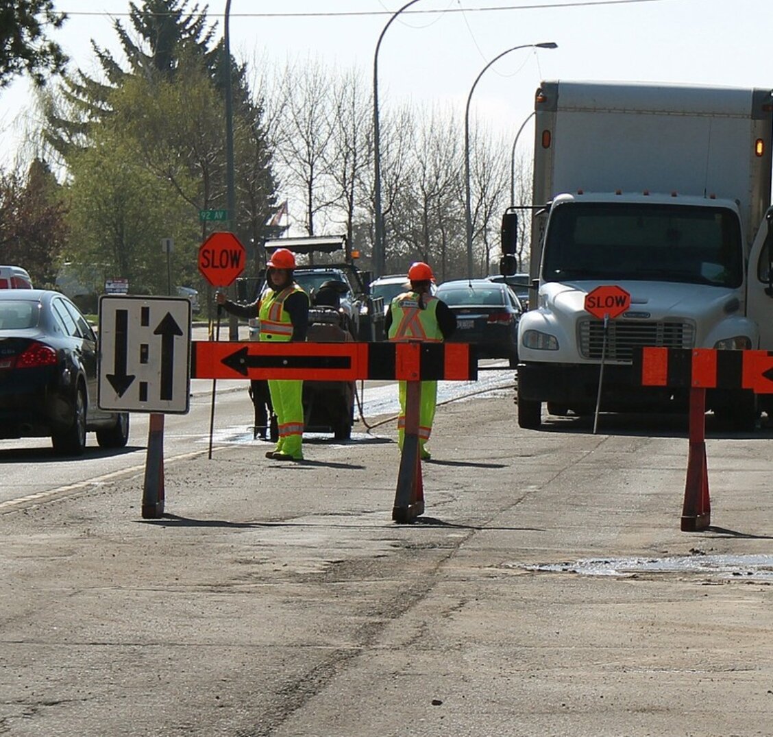 bretzky00's tweet photo. drinking game: if u find a road in YEG with road confucktion, take a shot while u wait in traffic - drunk all summer https://t.co/ZdRUkdDQft