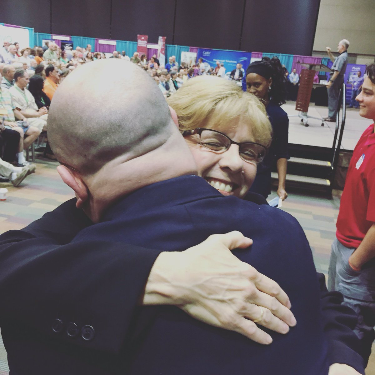 NADConf's tweet photo. LOOK: NAD CEO Howard Rosenblum and Gallaudet President Bobbi Cordano share a warm embrace. #NAD2016 https://t.co/NZZGyLgimT