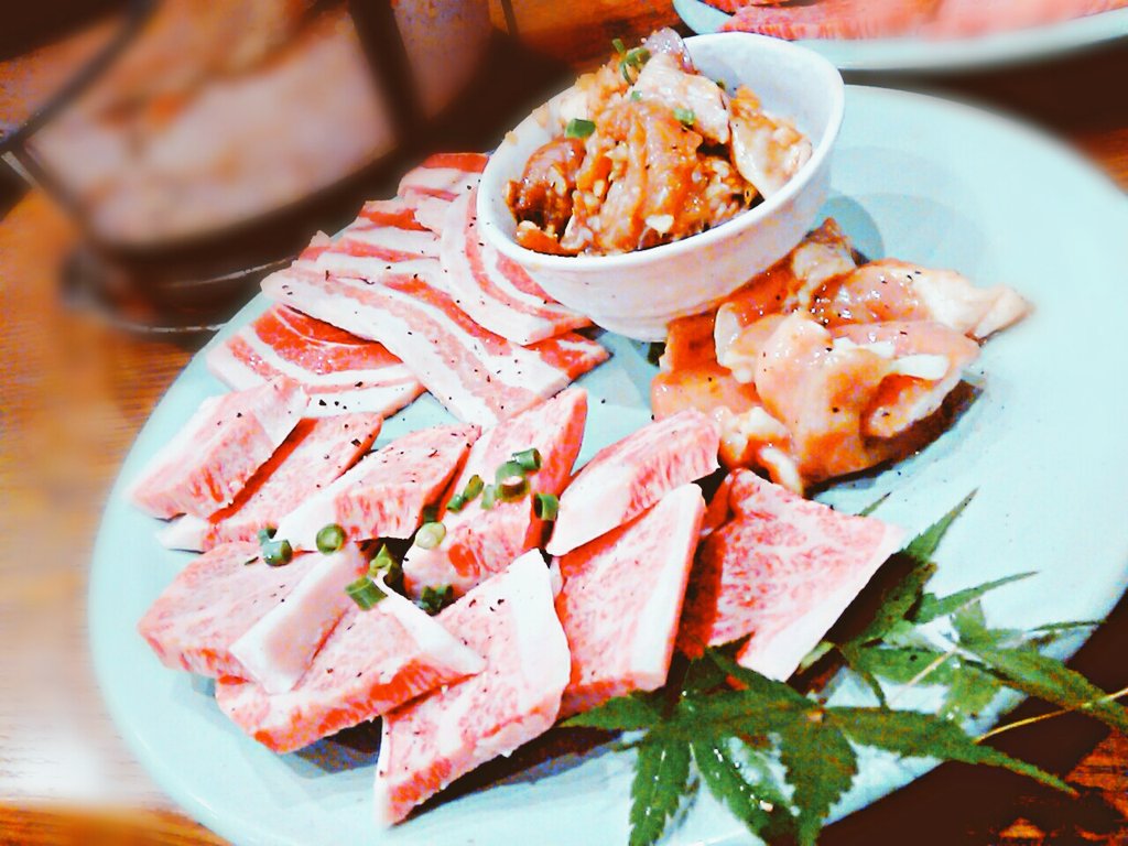 sacchun0531's tweet photo. 【焼肉たしろ】
大野城市錦町1丁目3-20

量も質も完璧✌
それに20時まではなんと…半額❕❕
ご予約して頂ければ20時以降でも半額です😝
気になる方は是非食べに来てみてください✌
電話番号:092-502-1241
#拡散希望 https://t.co/5JjzcWfeng