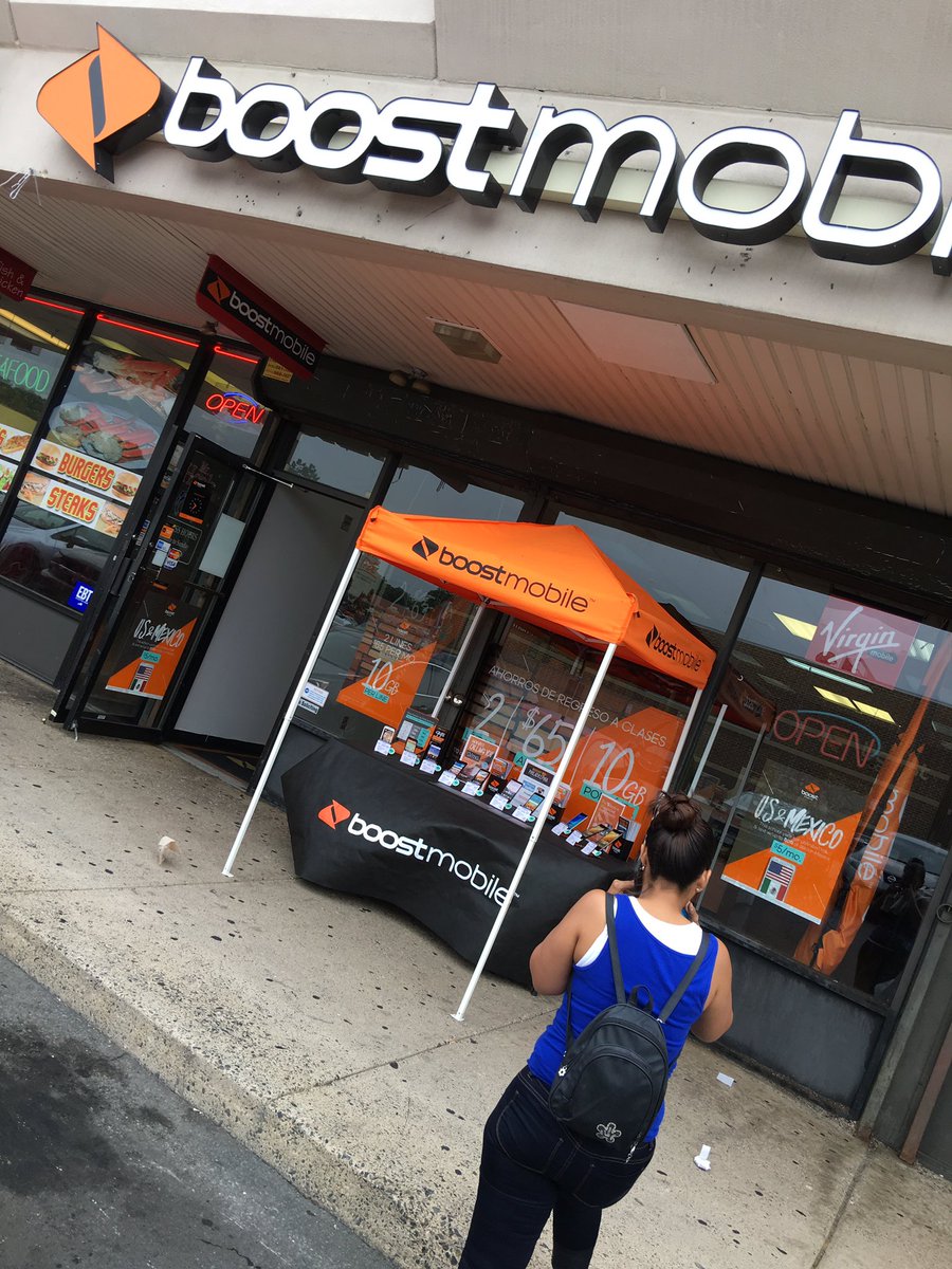 vtruongcao's tweet photo. Reppin #BoostOrange on blast 📳🎉💃🏻✌🏼️ #BoostTakeover #VIP #LGLovesBoost @SPG_Simonson @MikeWodzisz @marielam1981 https://t.co/BwsaO0tsTK