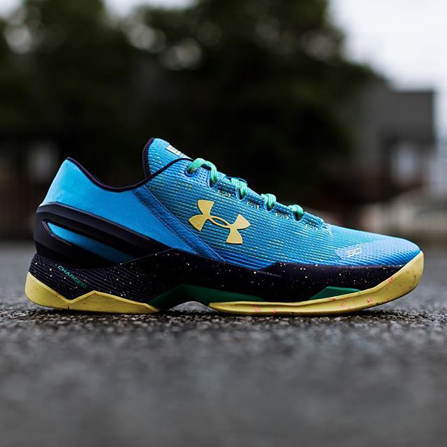 SneakerShouts's tweet image. ICYMI: The @UnderArmour Curry 2 Low "SC30" dropped today

Grab a pair here -&amp;gt; bit.ly/29FGIvv