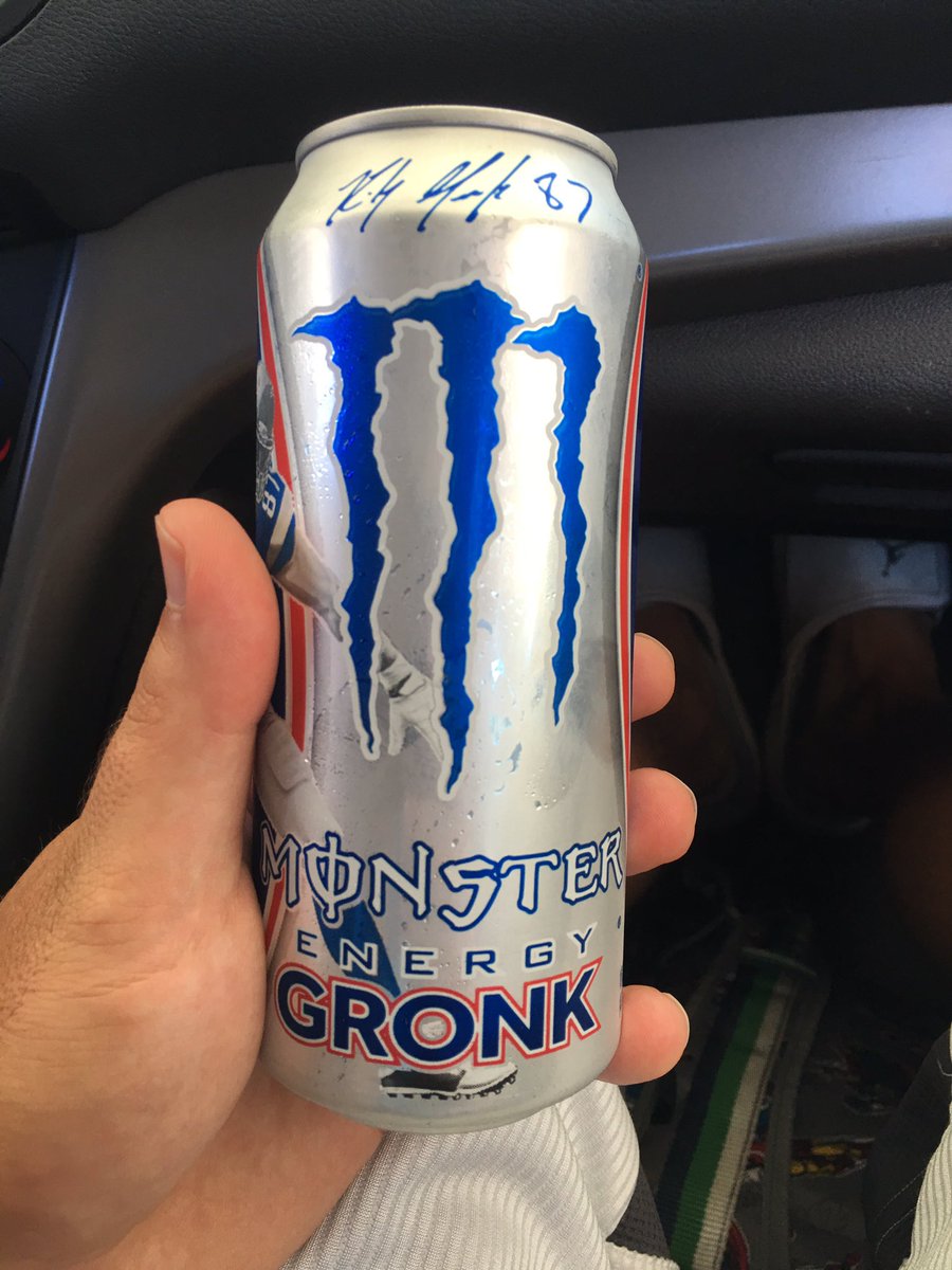 swenx00's tweet photo. @RobGronkowski if I needed another reason to be just like Gronk https://t.co/6cGcYHgkQR