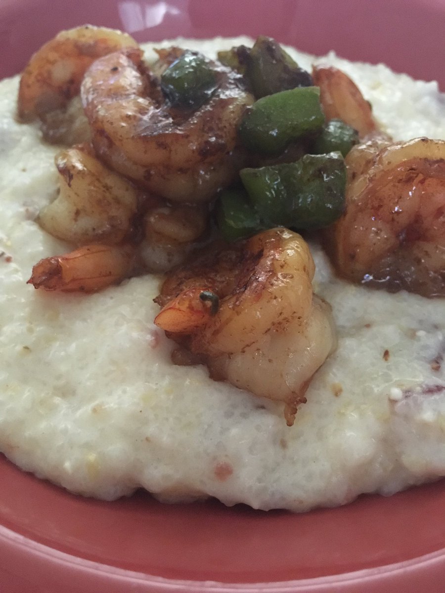 Shrimp and grits are life 😊