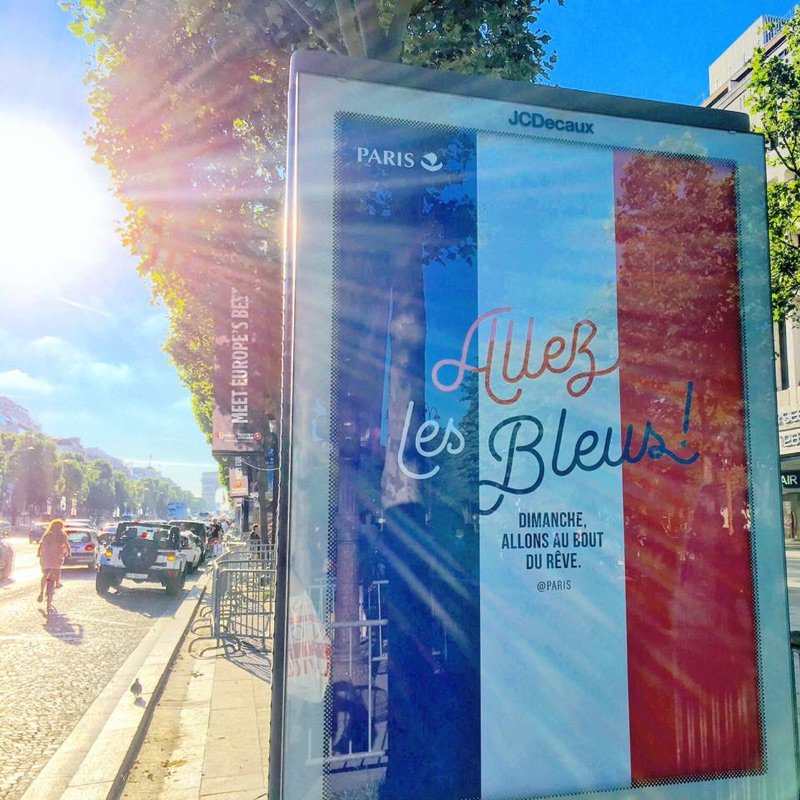 Paris tweet media