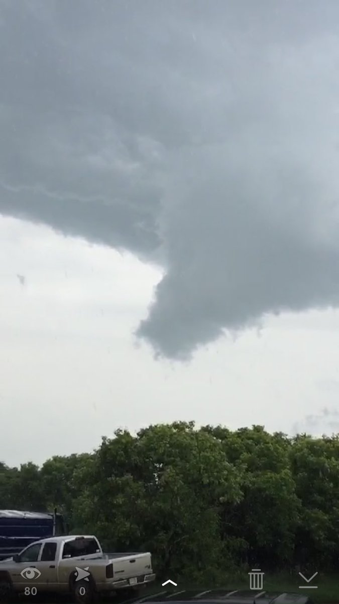 Spotted near Duval, SK yesterday #SKStorm <a href="/weathernetwork/">The Weather Network</a>