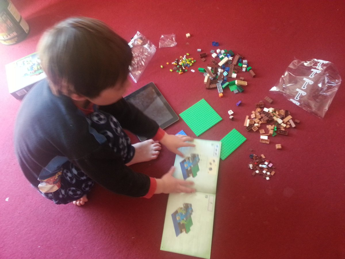 TheParentGame's tweet photo. @PayPalUK I'm paying @Diane_not_Di for an awesome Lego set she found that my son will love,he's Lego mad! #MyPayBack https://t.co/7WmVW0cNDF