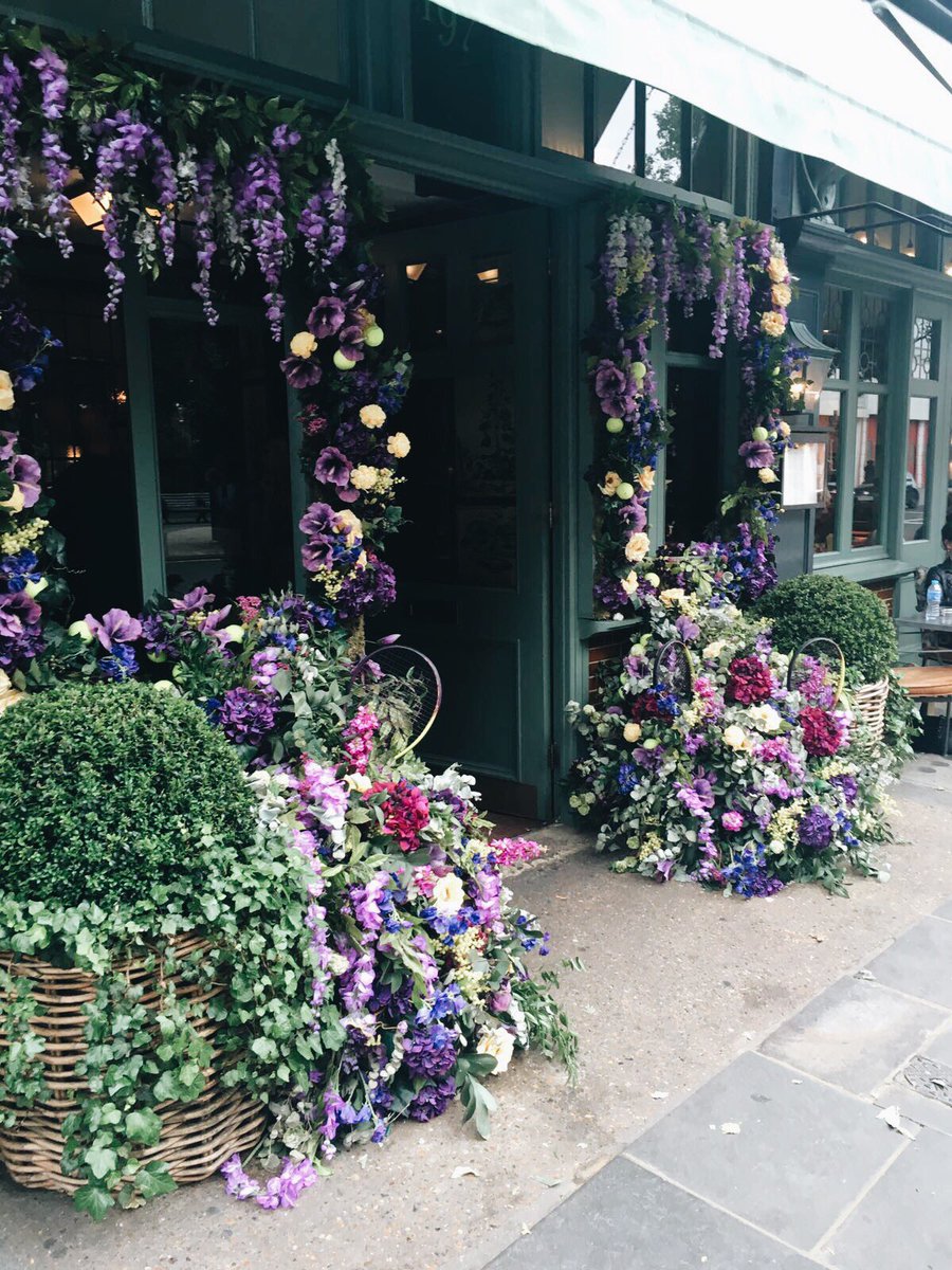 Olivia Burton tweet media