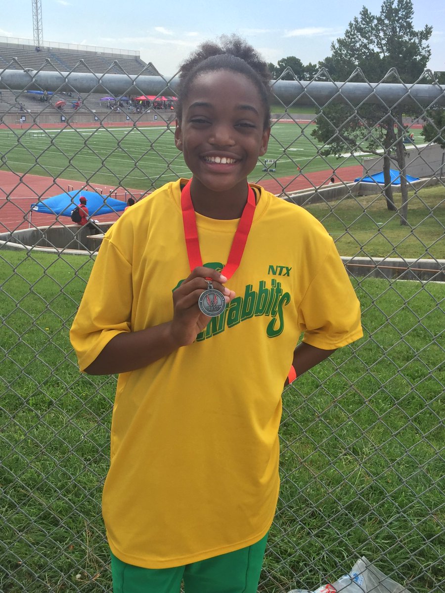 NTX_Jackrabbits's tweet photo. Destiny Jones finished a VERY close 2nd place in 11-12 girls 400m and ran a season best time of 59.5💨 #USATFRegion12 https://t.co/i0bLzQsJZK