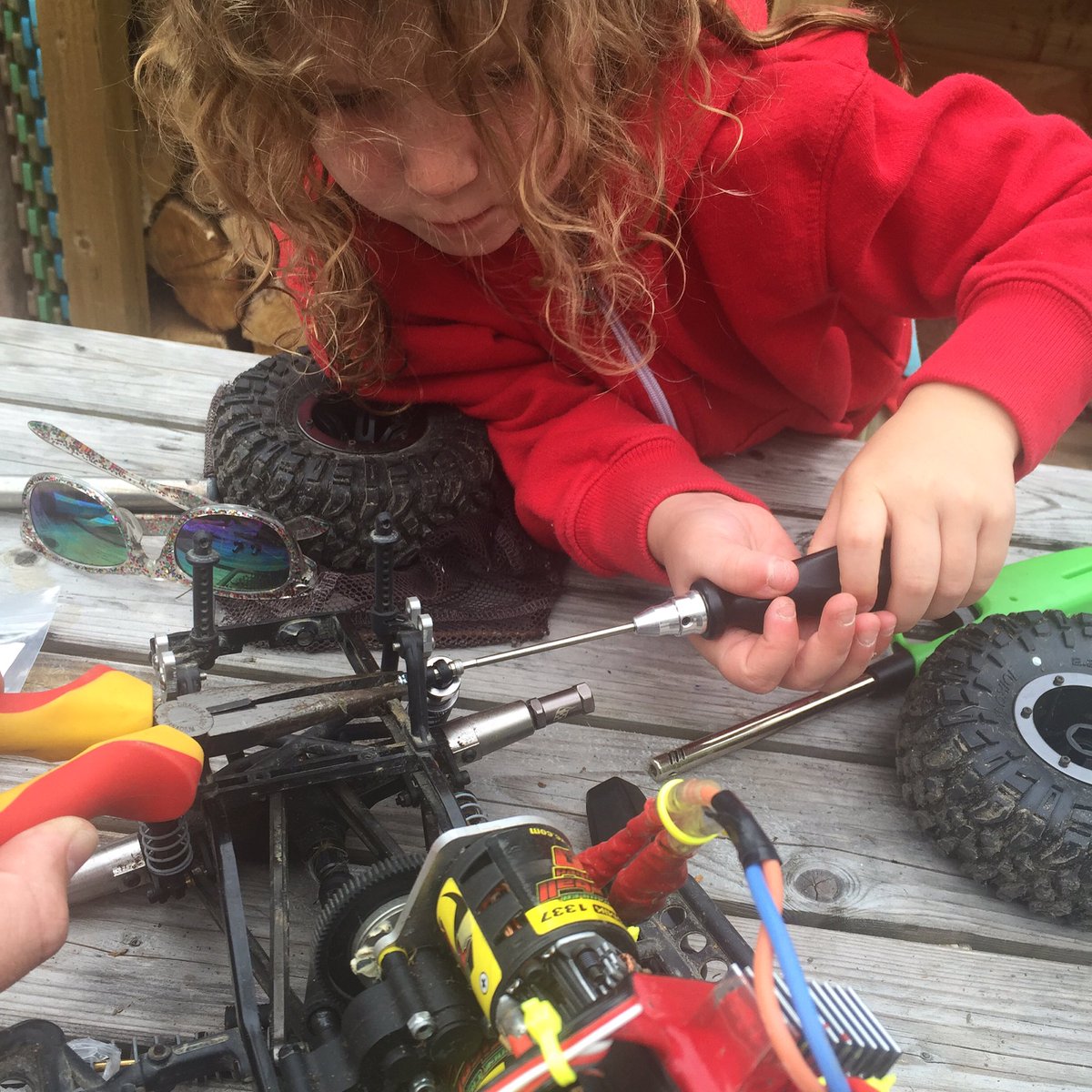 Miss putting new shocks on the #axial  #scx10 #rc #kidmakers