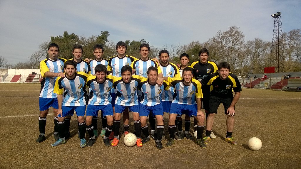 TimonFutbol's tweet image. Enorme triunfo con 10 hombres del #TimonFC, gol de Gustavo Saavedra. 1 a 0. #DependeDeNosotros.