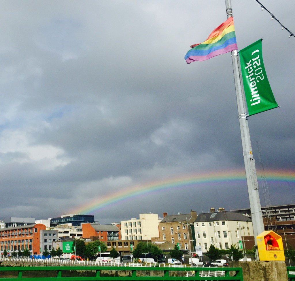 Rainbows all over #Limerick2020 this evening 😀 <a href="/MikeFitzpatric4/">MikeFitzpatrick</a> <a href="/ilovelimerick/">#LimerickandProud</a> <a href="/Limerick_Leader/">Limerick Leader / Limerick Live</a> <a href="/LimerickArts/">Limerick : Culture : Arts</a>