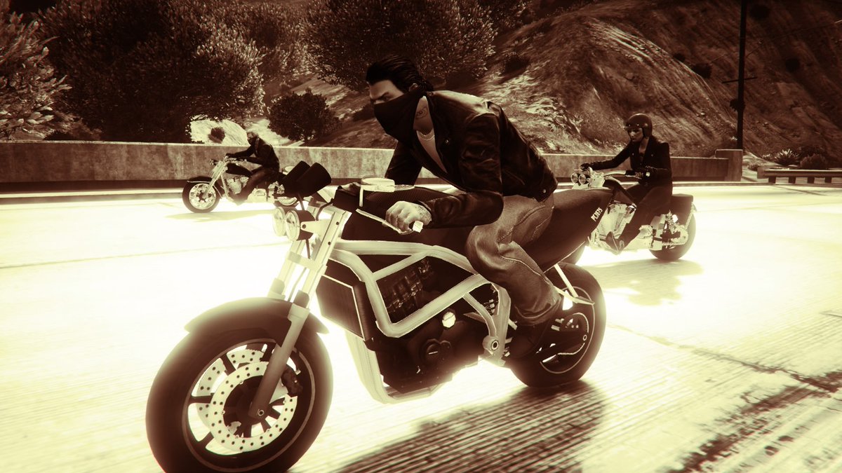 TheRealAlienTwo's tweet photo. PBMO Biker Week BBQ - Cruisin' #paletostrong #PBMO #weeklybbq #biker #GTAOnline #snapmatic #cruisin https://t.co/QfG7dUX6vV