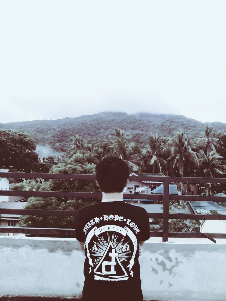 Ronxkrus's tweet photo. Laguna. #Dgrave https://t.co/umuvb6fqwU