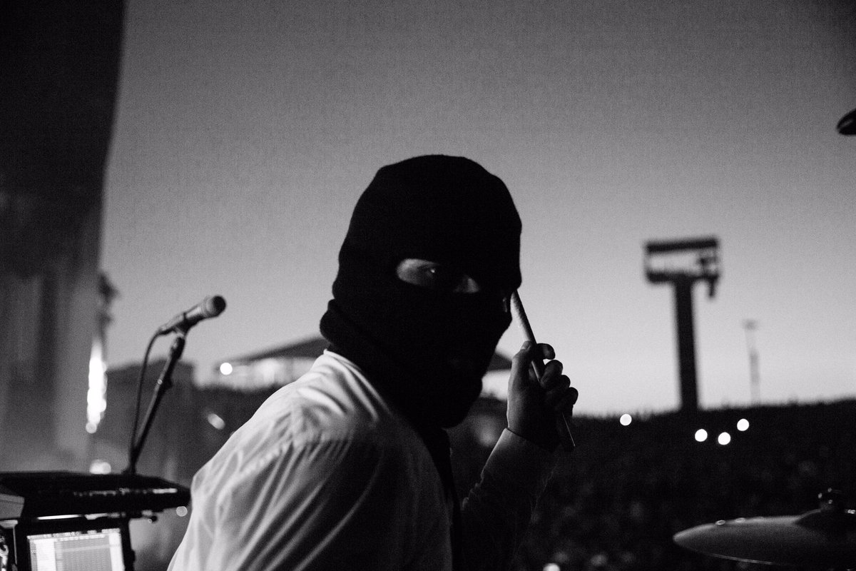 twenty one pilots tweet media