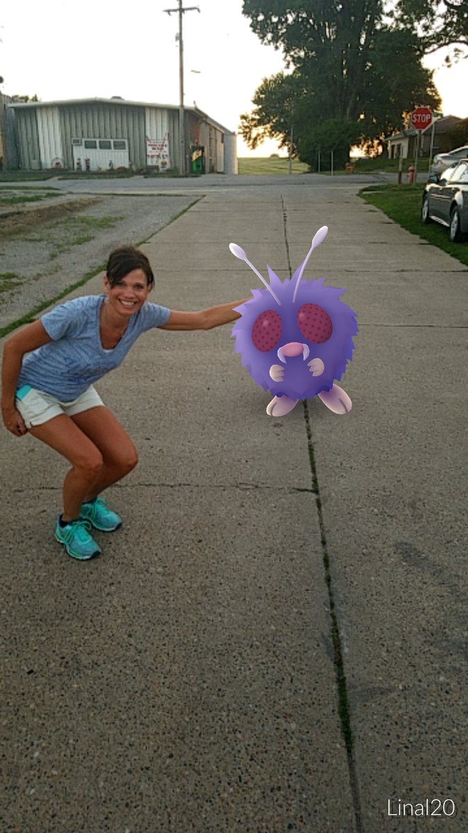 My mom met a wild Venonat today #gottacatchemall