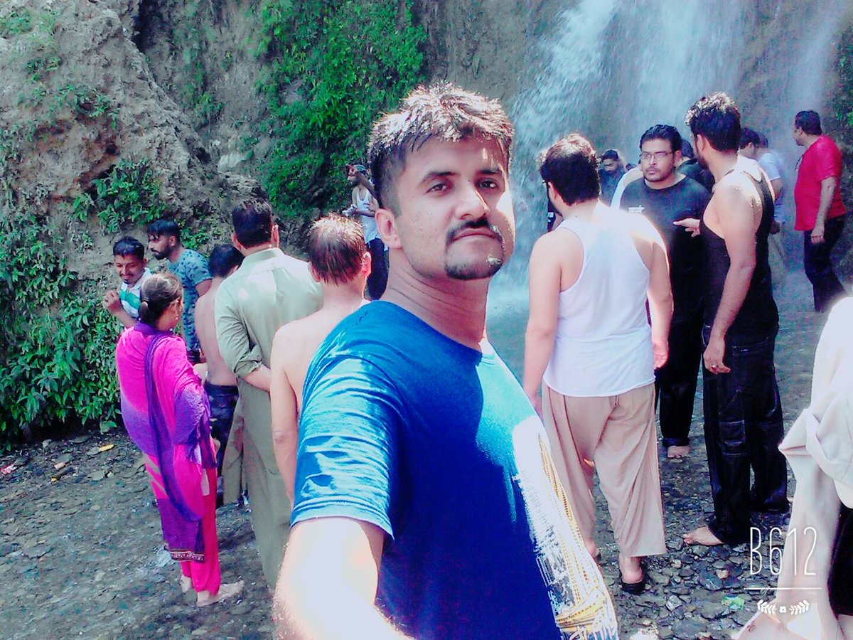 athergujjar's tweet photo. yesterday I visited &amp; full enjoyed 3rd day of EID,with my cousins (PK nagrafall) at dolai, Muzaffarabad, Azad J&amp;K,PK https://t.co/3Z27Q52Nw9