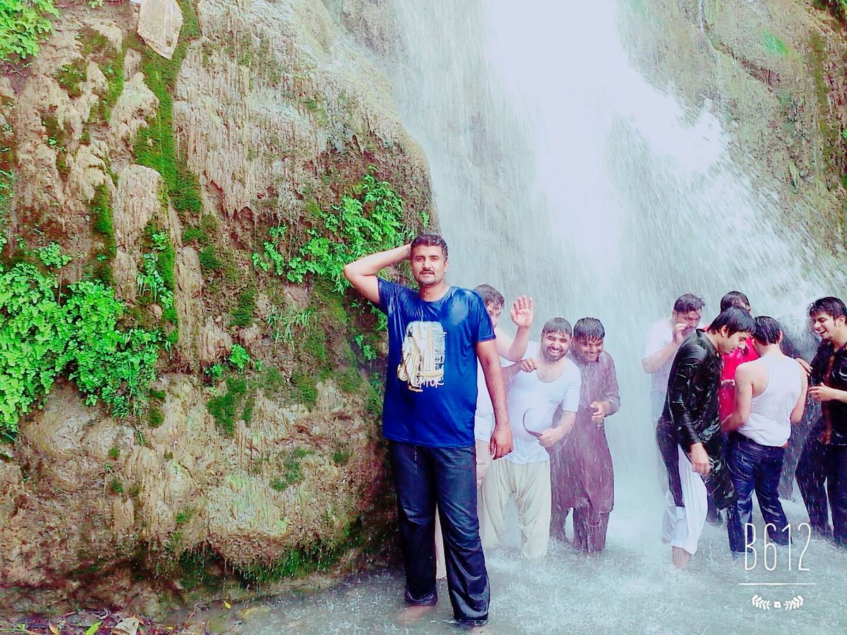 athergujjar's tweet photo. yesterday I visited &amp; full enjoyed 3rd day of EID,with my cousins (PK nagrafall) at dolai, Muzaffarabad, Azad J&amp;K,PK https://t.co/3Z27Q52Nw9