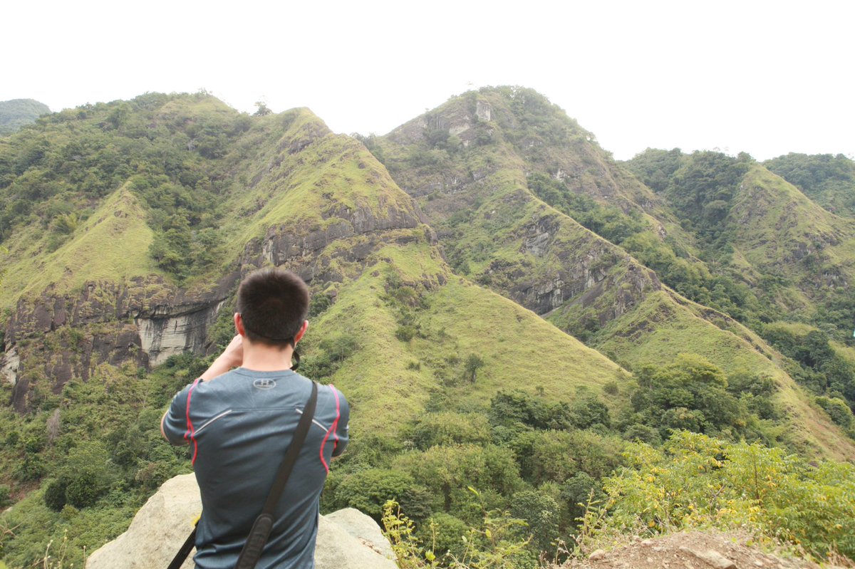SuboFamily's tweet photo. Follow Instagram @MenujuTimur untuk mengikuti perjalanan @kutujembut keliling Flores. Dari Ende ke Labuan Bajo. https://t.co/9RAZcShZdn