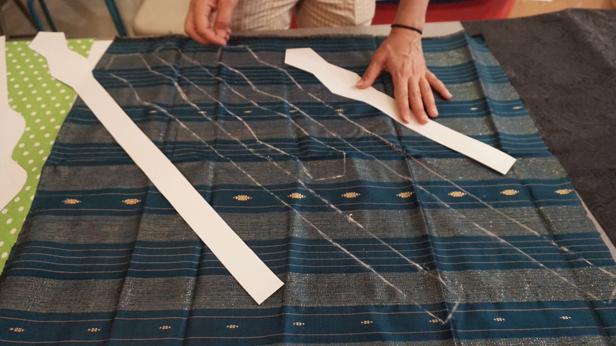 laos_inthehouse's tweet photo. This sinh in today’s Lao & Tie workshop w/ @tonyinnouvong will be made into a tie, like all #ProjectRepurpose ties https://t.co/OHb9Ha16rB
