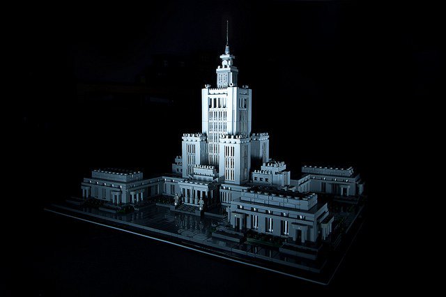 BrothersBrick's tweet photo. Poland’s tallest building created in LEGO https://t.co/89vrYNHI1S https://t.co/p9r4dRyQDW