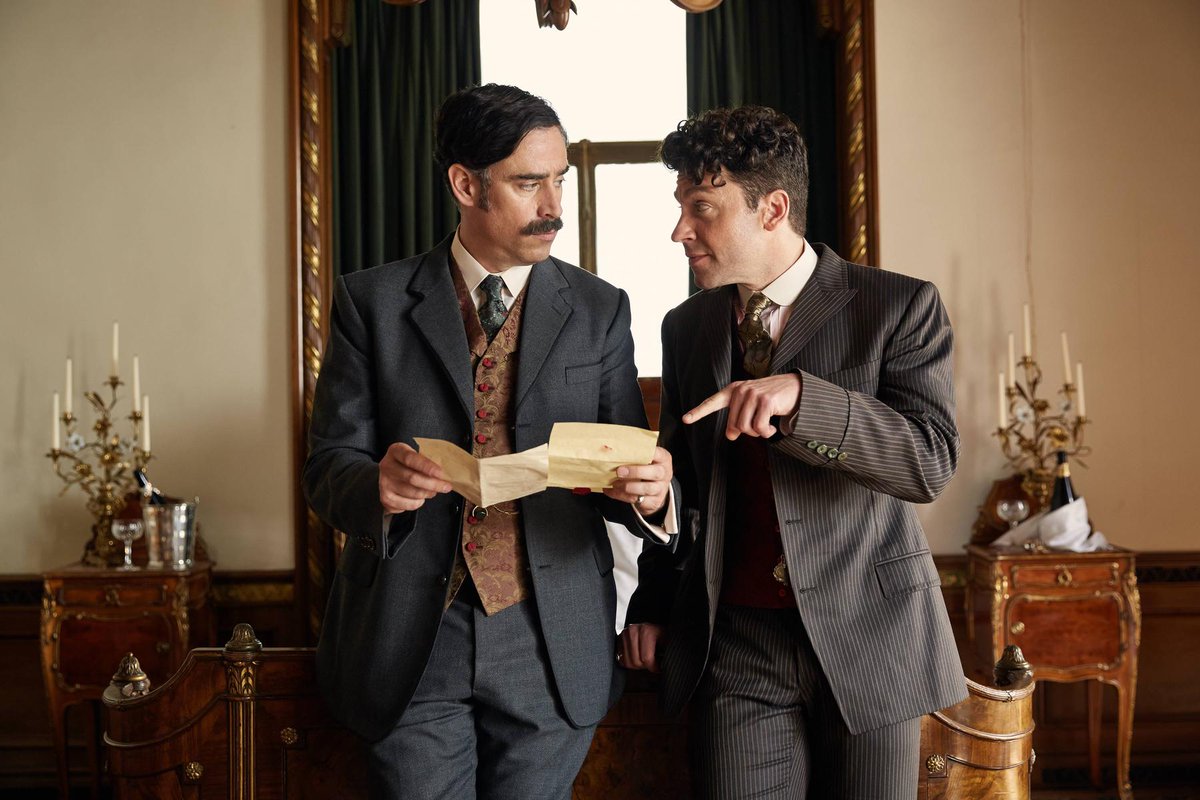 Give us your best #HoudiniAndDoyle caption for this photo!