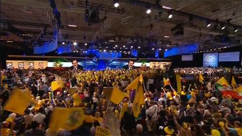 Mojahedineng's tweet photo. #Iran #News More than 100,000 gather in '#free Iran' rally in #paris https://t.co/ZouYsVty1e https://t.co/taIPG2KSeD