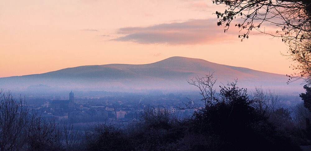 Hi guys FiT FiX crew are heading up Slievenamon on Thursday 14th July at 7 pm. All are welcome.